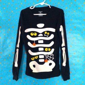 Carter's Glow in the dark Skeleton Halloween Long sleeve black shirt glowing eye